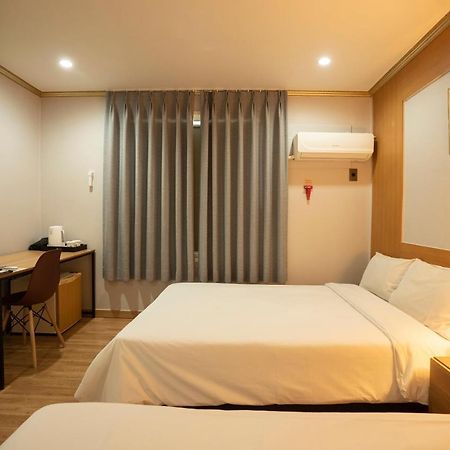 Jeju Stay Hotel Exteriör bild