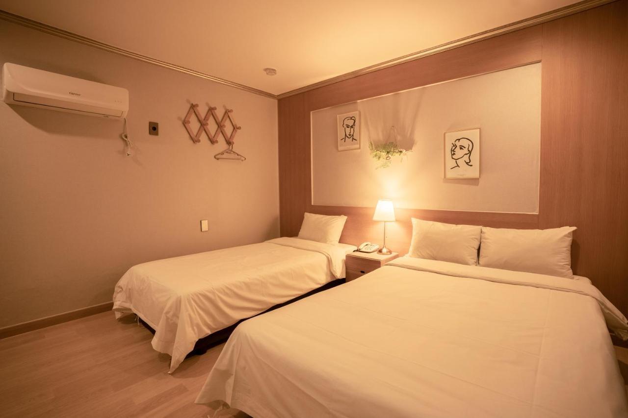 Jeju Stay Hotel Exteriör bild