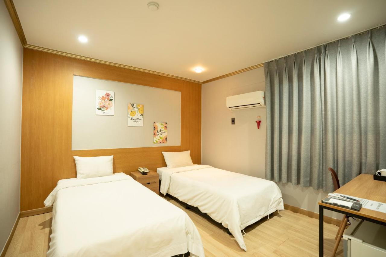 Jeju Stay Hotel Exteriör bild