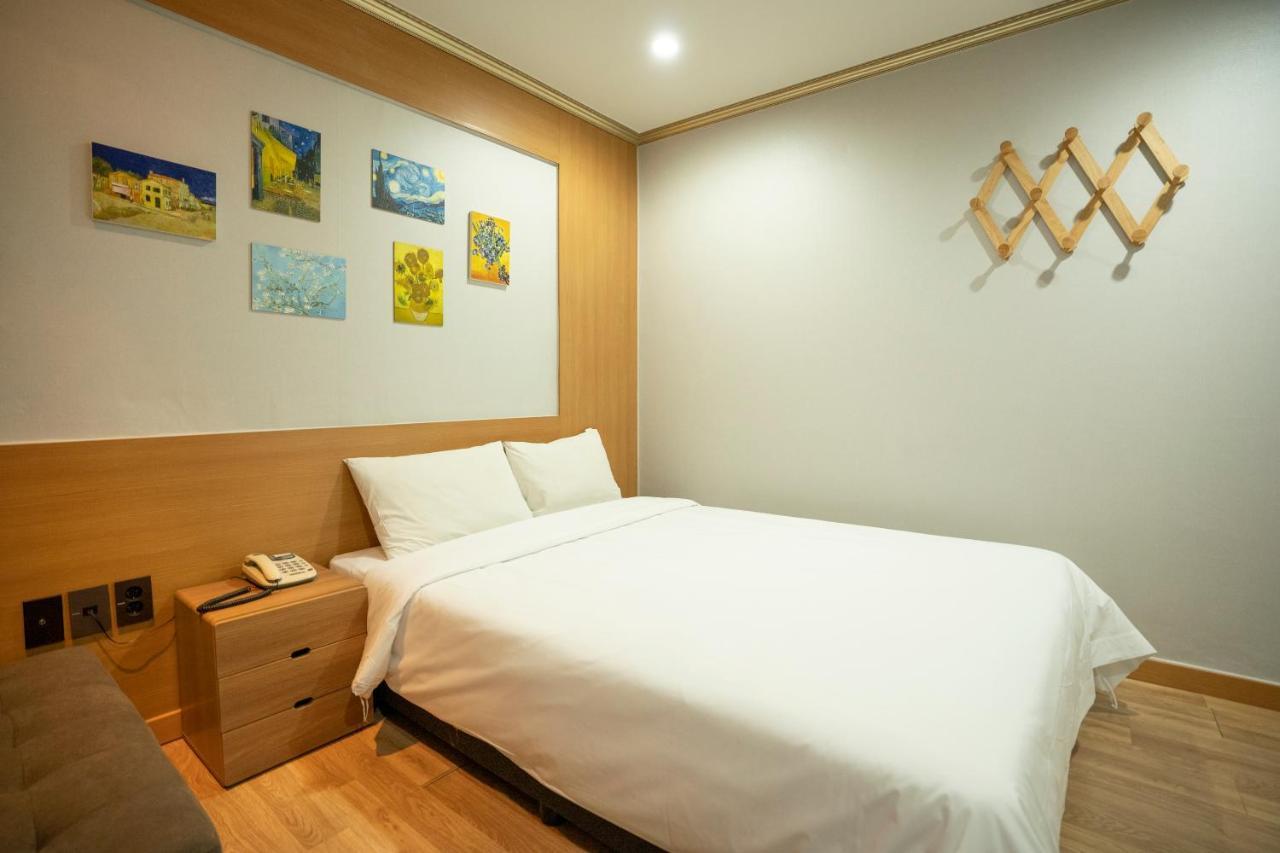 Jeju Stay Hotel Exteriör bild